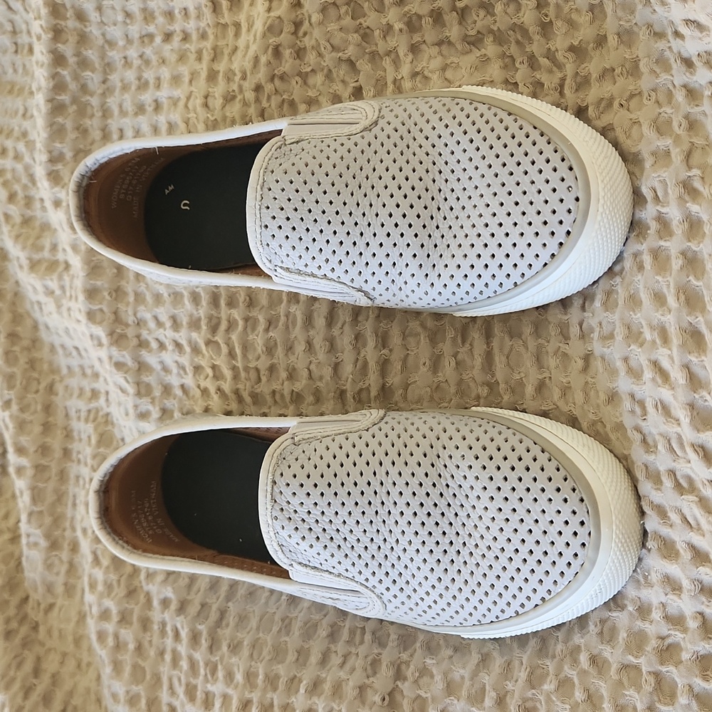 Sperry slip on sneakers